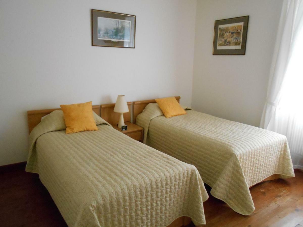 Chez Scallan B&B Sens sur Seille Luaran gambar